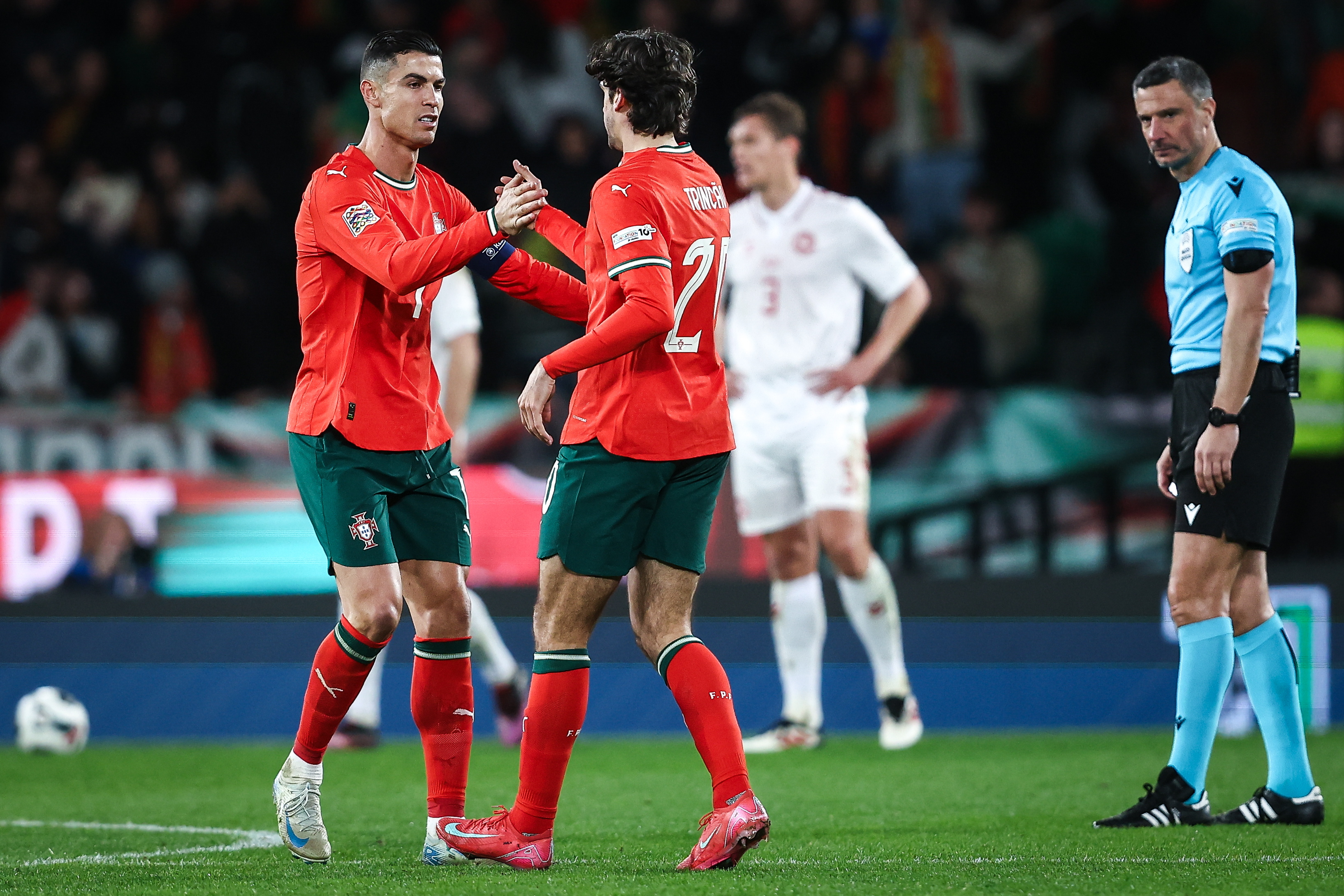 葡萄牙横扫匈牙利,晋级欧洲杯八强 葡萄牙横扫匈牙利,晋级欧洲杯八强