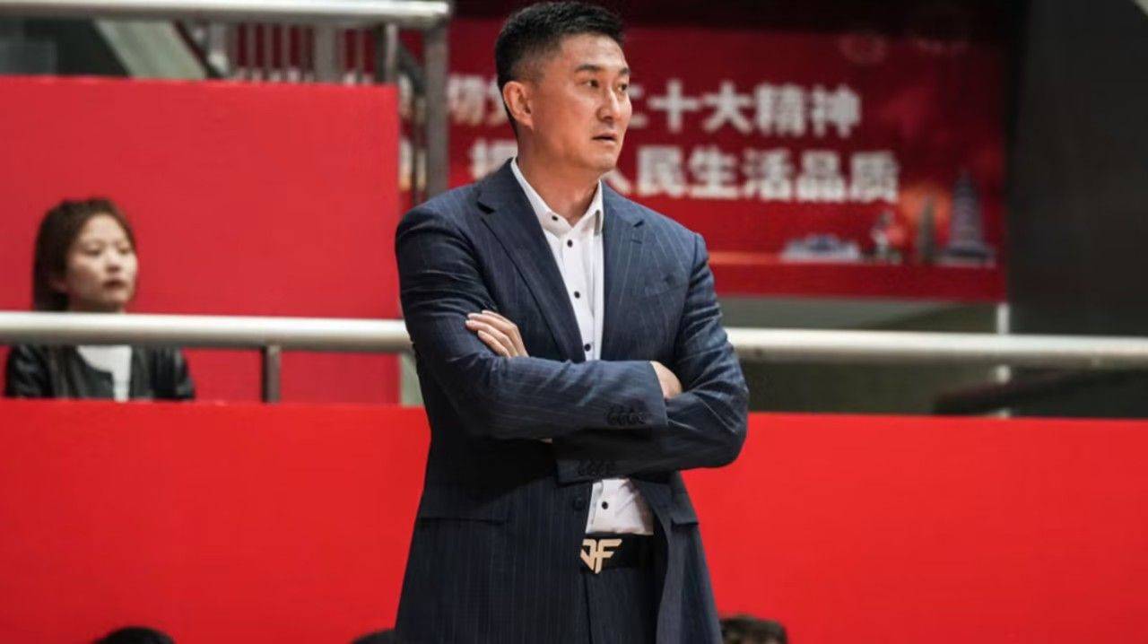 爱游戏-包含江苏男篮紧随随关键时刻，展现实力不容小觑的词条