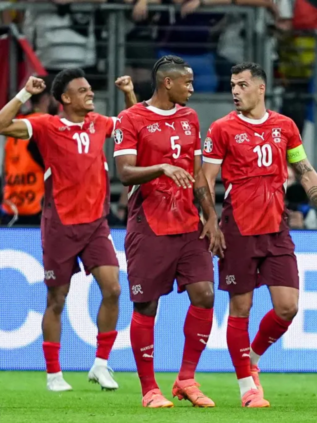 完盛实验大获成功,欧洲杯预选赛新季揭幕的简单介绍 完盛实验大获成功,欧洲杯预选赛新季揭幕的简单介绍