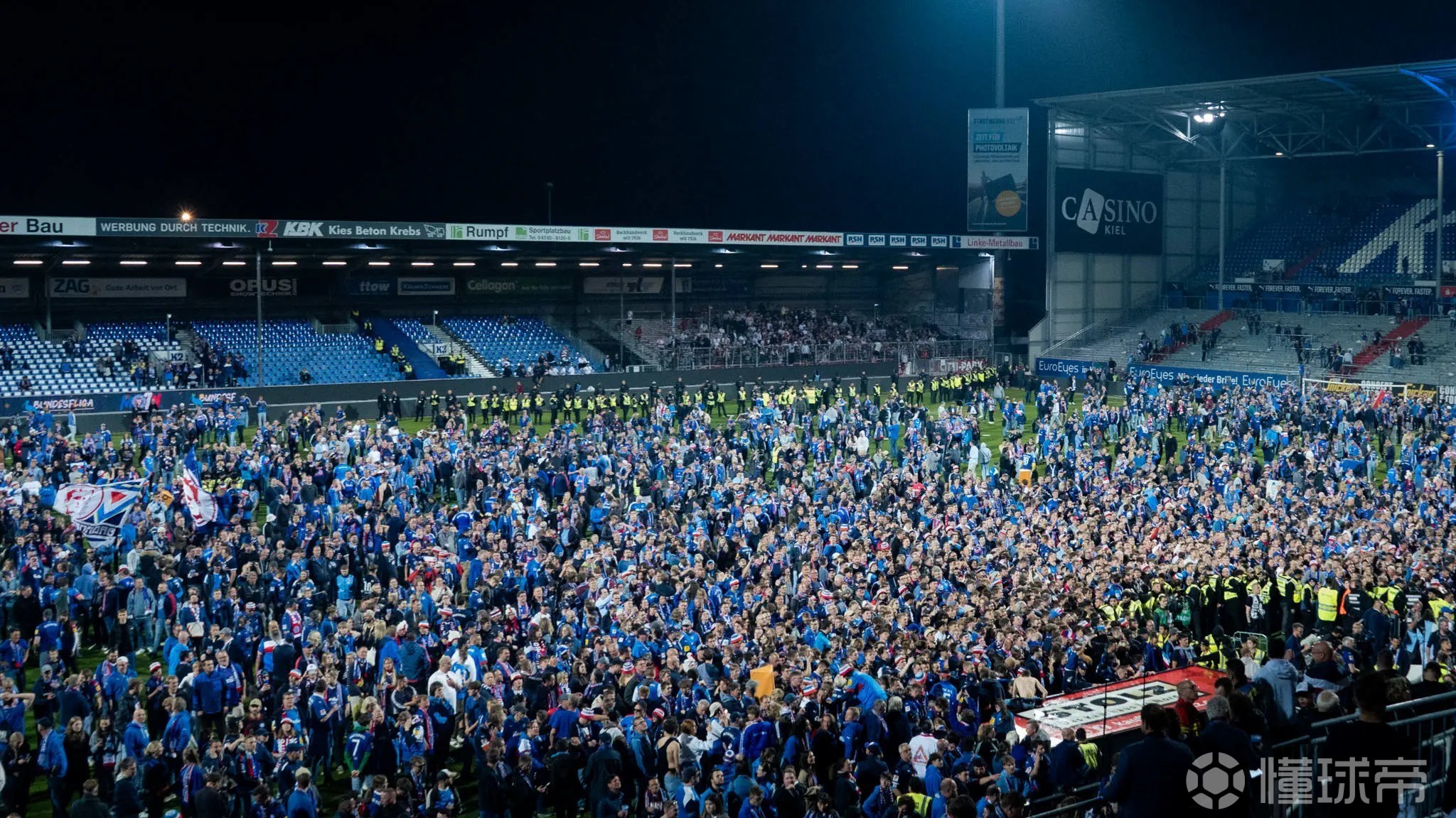 爱游戏网页版-汉诺威球迷组织举办友谊足球赛的简单介绍