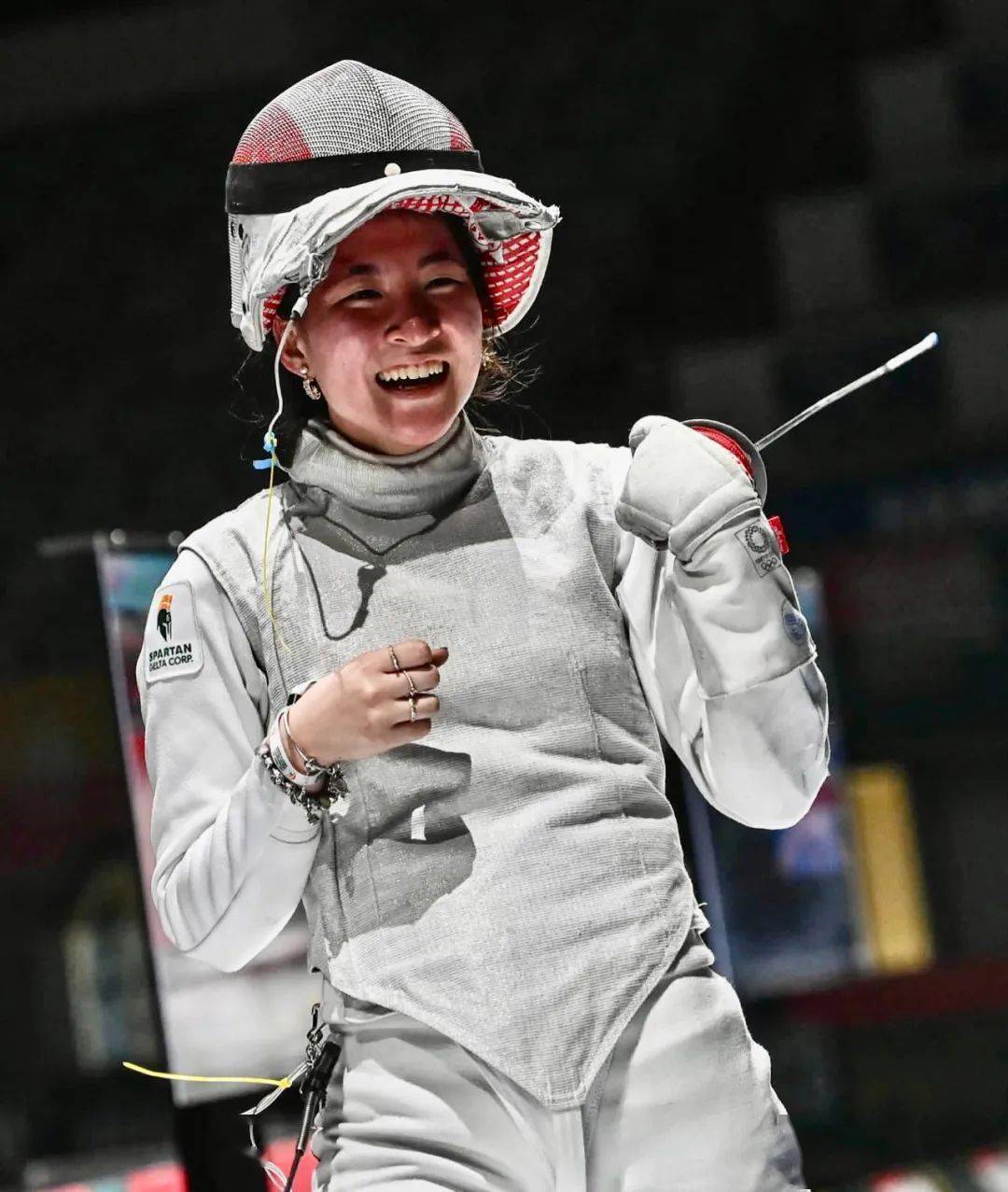 战绩辉煌！加拿大选手夺得击剑冠军