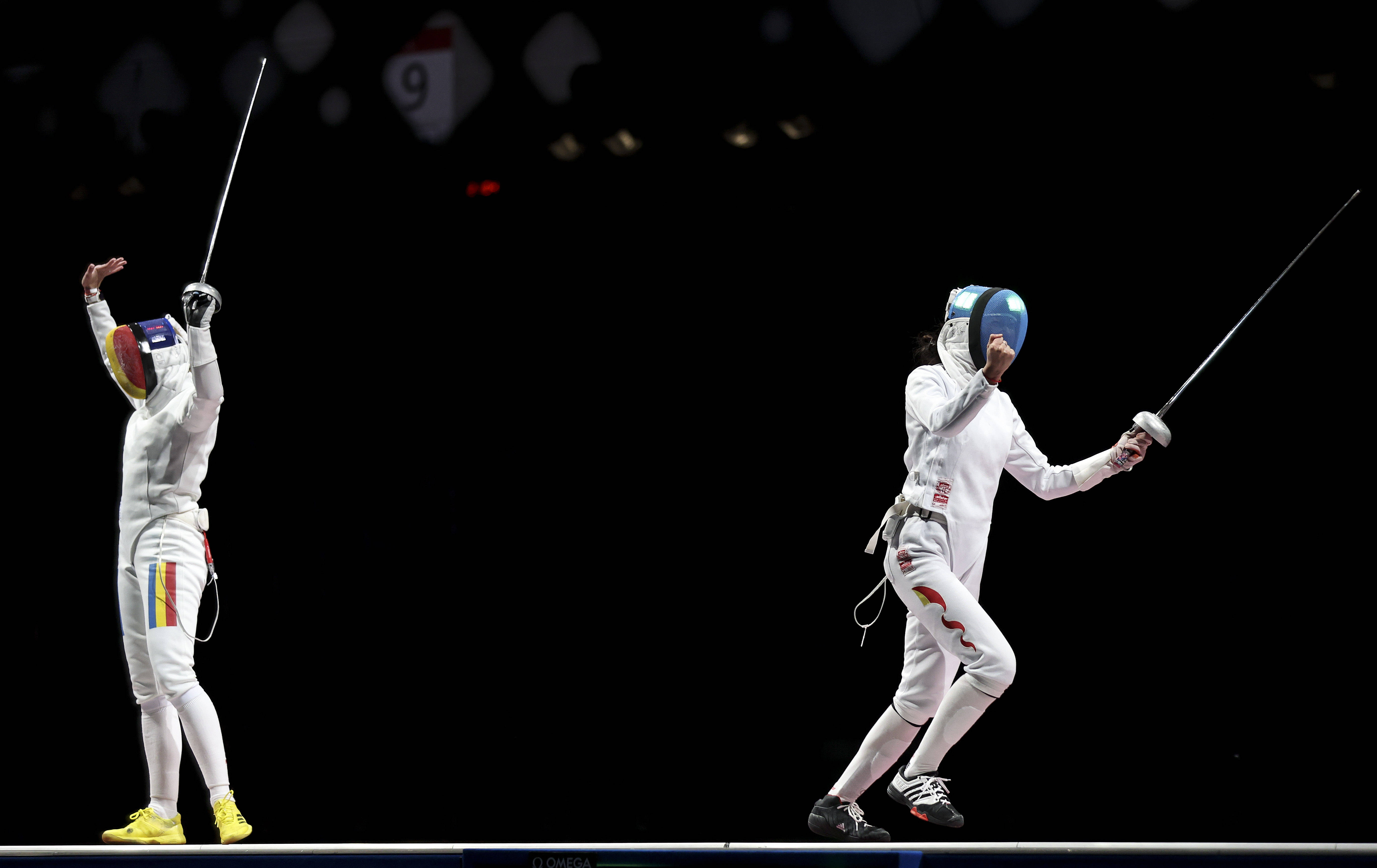 战绩辉煌！加拿大选手夺得击剑冠军