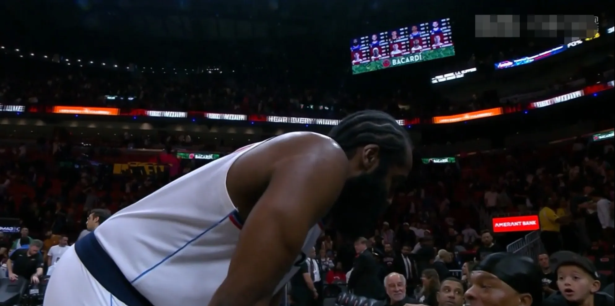 快船击败热火,取得胜利 快船击败热火,取得胜利