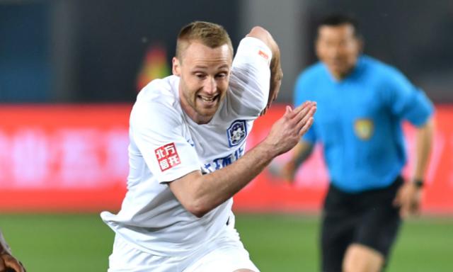 爱游戏app-天津泰达迎来关键胜利，击败深圳队